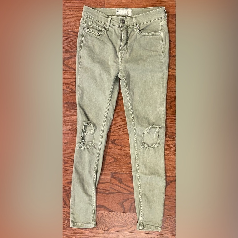 Free People Skinny Jeans Sz 26 Olive Green Distressed Stretch Inseam 26”